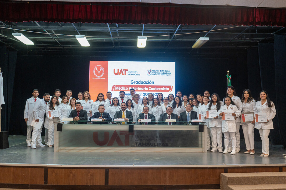 Gradúa la UAT nuevos profesionales de medicina veterinaria