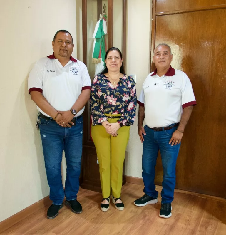 Dialoga presidenta Patricia Chío, con dirigencia del SUTEM