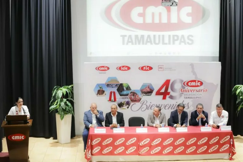 Reconoce Mónica Villarreal Participación de Constructores en la Transformación de Tampico