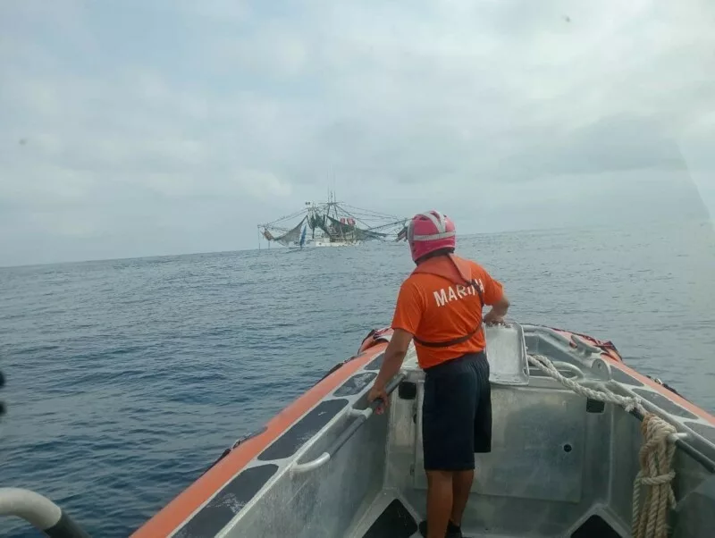 Continúa búsqueda del barco pesquero «Roque Rojas I» y sus cinco tripulantes