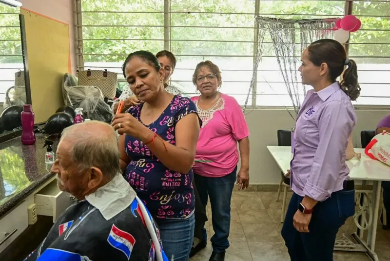 Capacitaciones del Sistema DIF fortalecen auto empleo