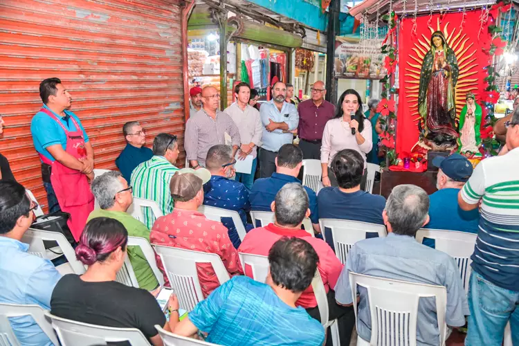 Plantea Mónica Villarreal Mejorar Condiciones del Mercado Municipal Francisco I. Madero