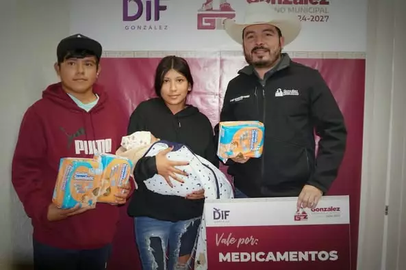 Entrega Alcalde de González Apoyos Sociales a Familias Vulnerables