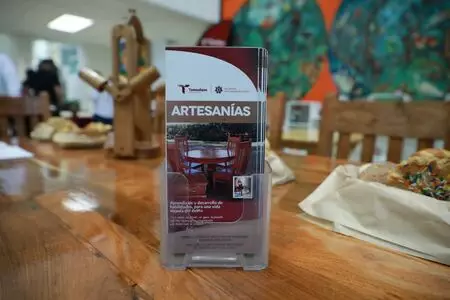 Venden en el Congreso productos de personas privadas de su libertad