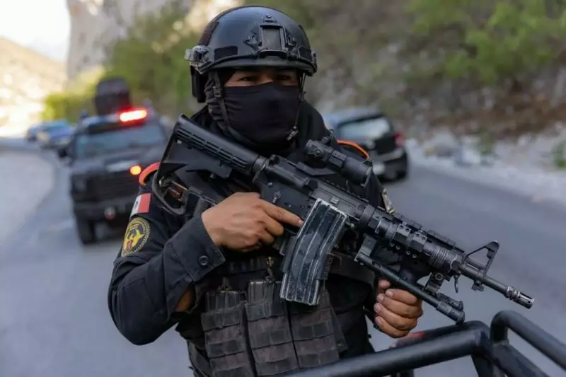 Rescatan a estadounidense secuestrado en la autopista Monterrey-Reynosa