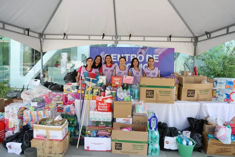 Entrega Secretaría General de Gobierno alimentos y productos de limpieza para familias afectadas por lluvias en la zona fronteriza