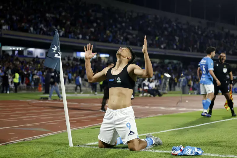 Cruz Azul por fin derrota al América y pasa a la semifinal de la Copa de Campeones de la Concacaf