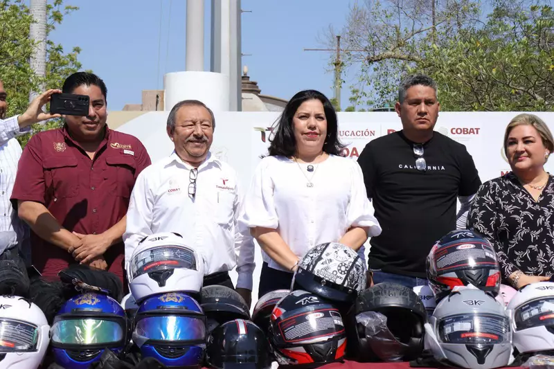 Activa Patty Chío acciones para prevenir accidentes en moto