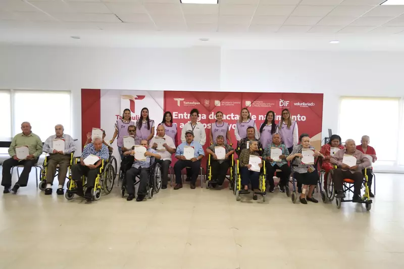 DIF Tamaulipas encabeza entrega de actas de nacimiento a adultos mayores