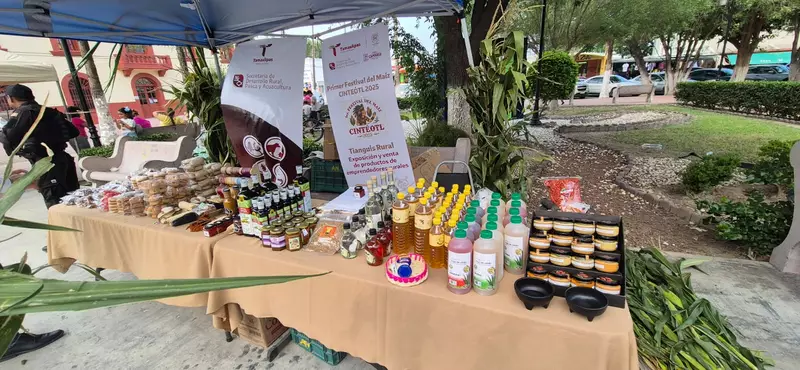 Disfrutan sabor, cultura y tradición en el Festival del Maíz Cinteotl 2025