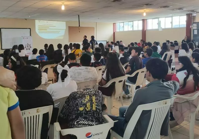 Previenen conductas violentas y adicciones en estudiantes de la frontera