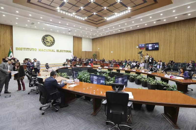 INE rechaza 62 mil 552 solicitudes de observadores para elección judicial en México