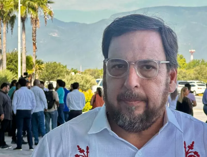 Cumple SET con entrega de plazas a docentes en Tamaulipas