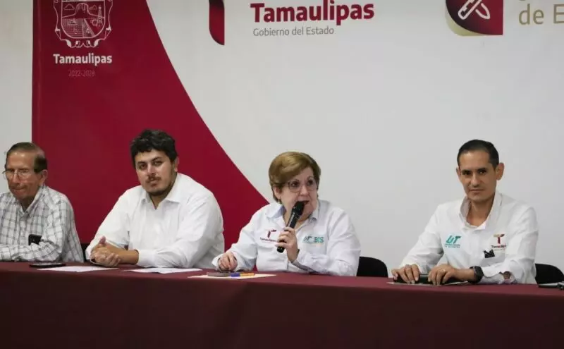 Realiza Universidad Tecnológica de Altamira segunda entrega de becas alimenticias