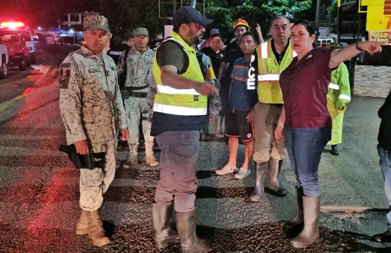 Encabeza Patty Chío protocolo de evacuación en El Limón
