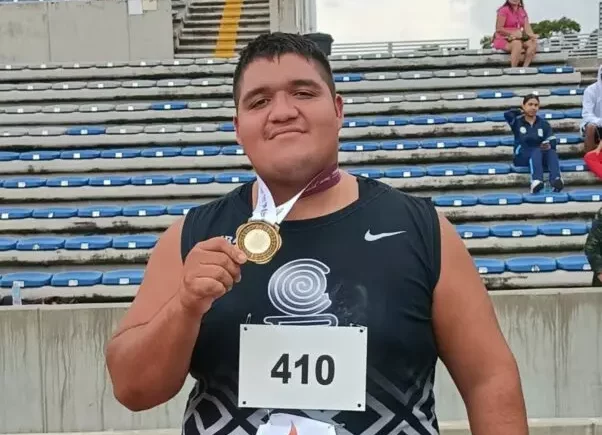 Gana estudiante del COBAT primer lugar en lanzamiento de bala en los Juegos Deportivos Nacionales de Educación Media Superior