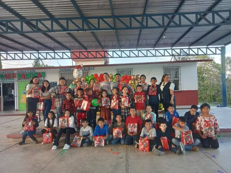 Evitan albergues escolares rezago educativo en zonas rurales