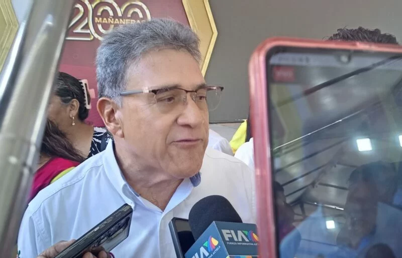 Los árboles que dan frutos se les tiran pedradas: Armando Martínez