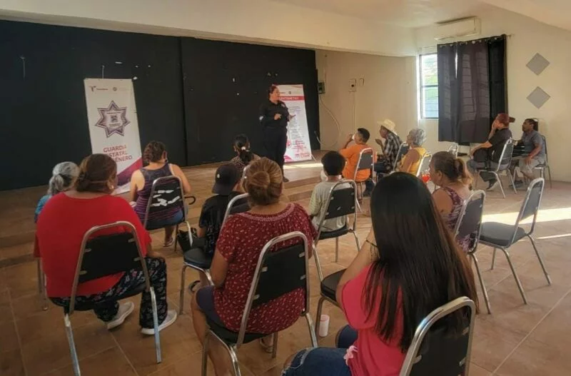 Imparte Guardia Estatal de Género plática comunitaria para prevenir violencia hacia las mujeres