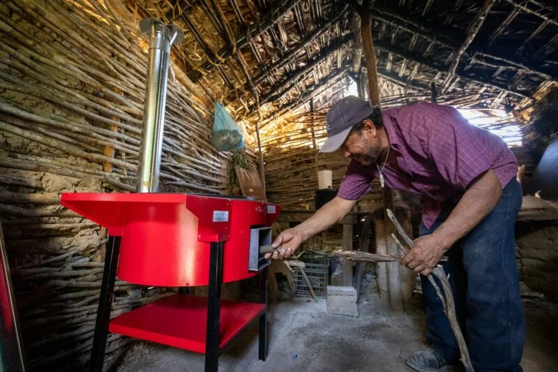 DIF Tamaulipas impulsa bienestar en comunidades rurales con estufas ecológicas y proyectos de captación de agua