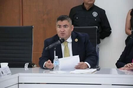 Diputación Permanente atiende renuncia judicial