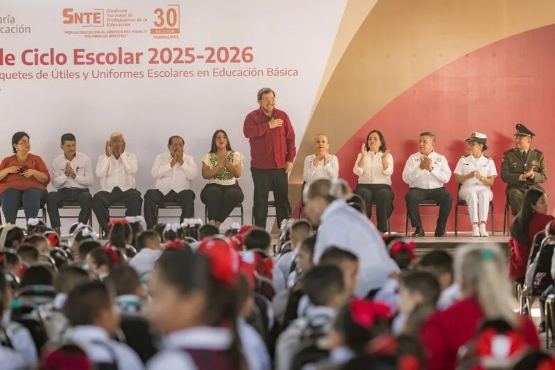 Arranca ciclo escolar 2025-2026 en Tamaulipas con entrega de útiles, uniformes y libros de texto