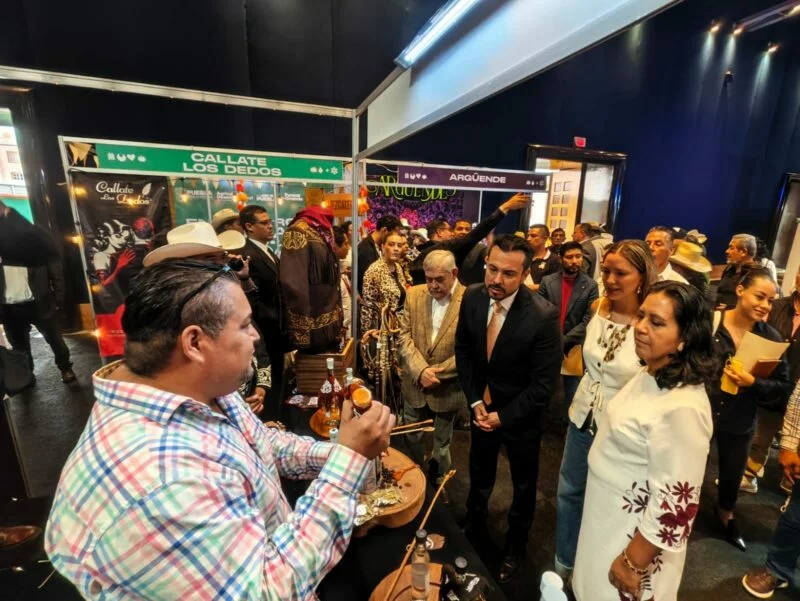 Destaca mezcal de Tamaulipas en el Encuentro Nacional de Mezcal Puebla 2025