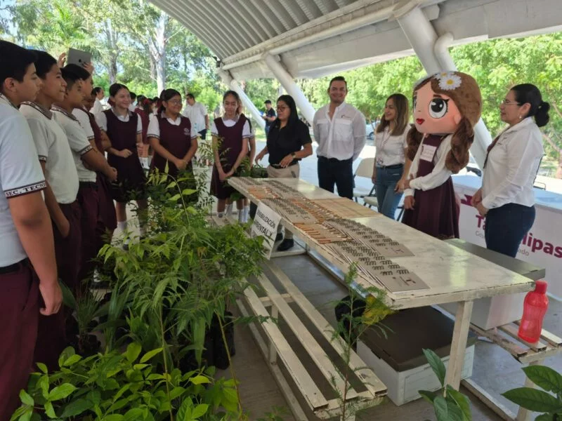 Fomentan la educación ambiental y forestal entre estudiantes