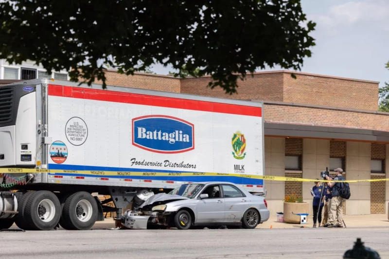 Agente del ICE mata de un tiro a mexicano durante intento de detención en Chicago