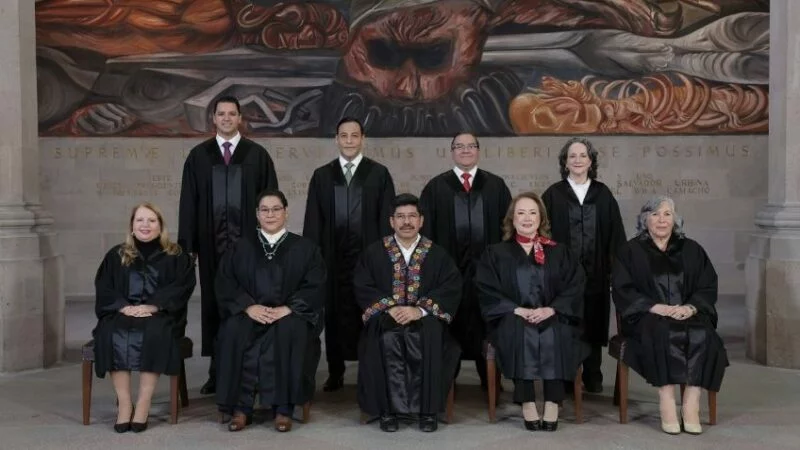 Publican primera foto oficial de los 9 nuevos ministros de la SCJN; Hugo Aguilar, Lenia Batres y Yasmín Esquivel, al centro
