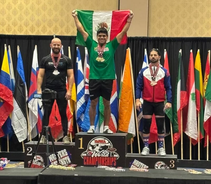 César Vallejo se corona Campeón Mundial de Halterofilia en Las Vegas