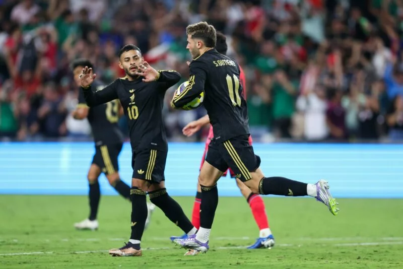 México rescata el empate ante Corea del Sur