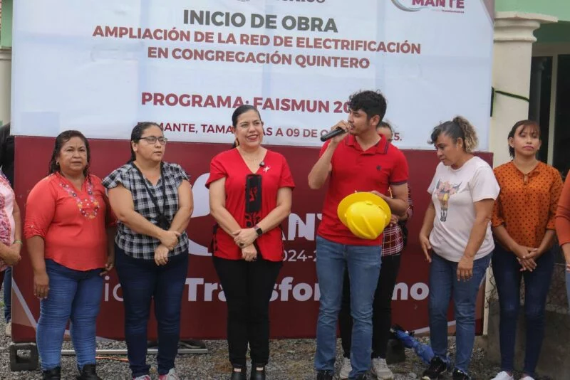 Entrega Patty Chío obras para la zona centro y Cong. Quintero