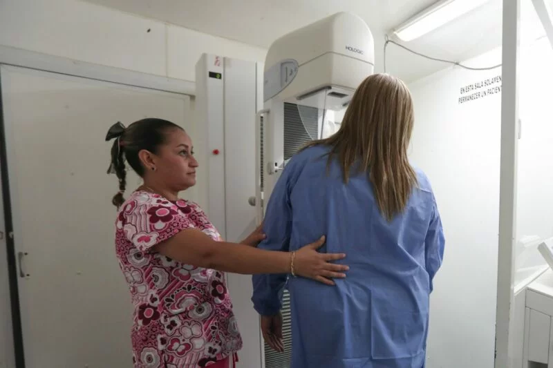 Invita DIF Tamaulipas a la campaña de prevención y detección de cáncer de mama “Observa, Toca y Acciona”