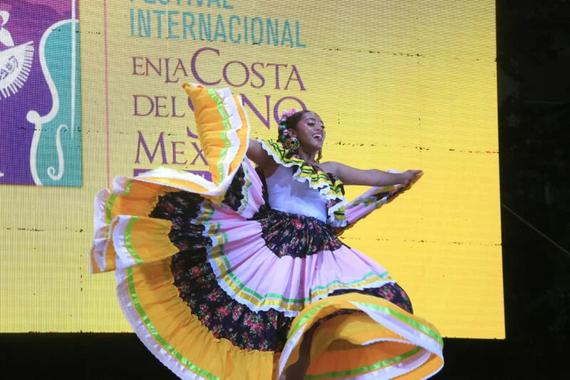 Presenta Guardia Nacional espectáculo de danza y música en el Festival Internacional en la Costa del Seno Mexicano