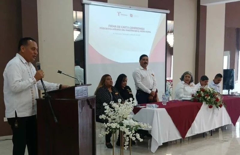 Trabaja SET en fortalecer programa Arraigo del Maestro en el Medio Rural