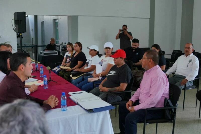 Gobierno de Tamaulipas acuerda reparar daños y plan de apoyo a familiares de víctimas de la masacre de Nuevo Laredo