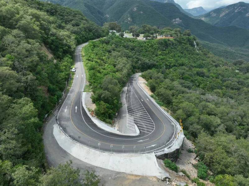 Moderniza gobierno de Américo acceso a poblado El Chorrito