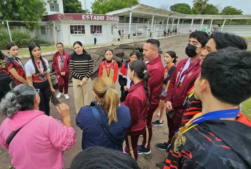 Son Américo Villarreal y Patty Chío aliados de deportistas mantenses