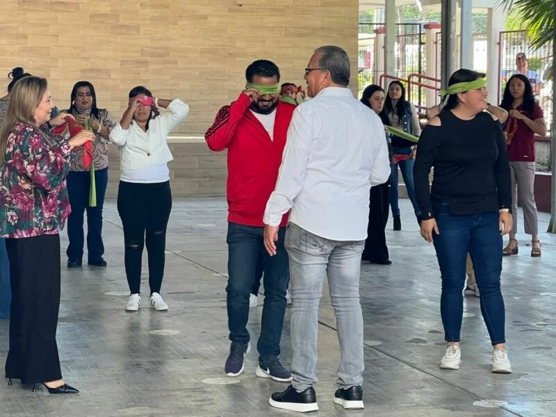 Fortalece SET bienestar docente con taller de desarrollo humano