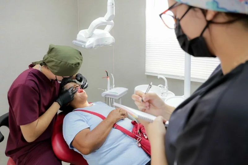 UAT y Gobierno de Tampico logran más de mil sonrisas con jornadas dentales gratuitas