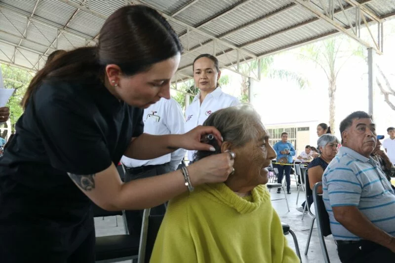 Mejora DIF calidad de vida a familias en El Mante