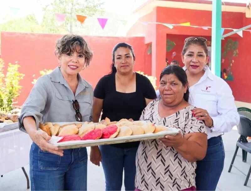 Lleva SEBIEN apoyos a Bustamente 