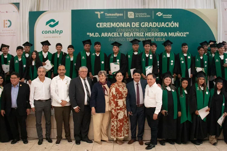 Encabeza Patty Chío graduación de la generación 2023-2026 del Conalep Mante