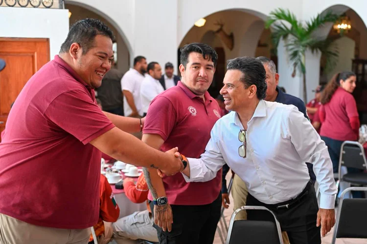 Agradece Lalo Gattás el gran trabajo de Protección Civil y bomberos por Victoria